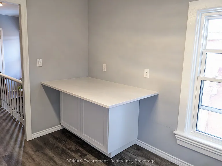 158 James St #2 — Photo 11