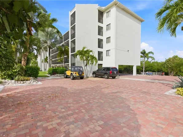 5220 Bonita Beach RD SW #103, BONITA SPRINGS, FL 34134