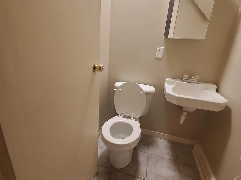 4505 Everett Ct — Photo 11
