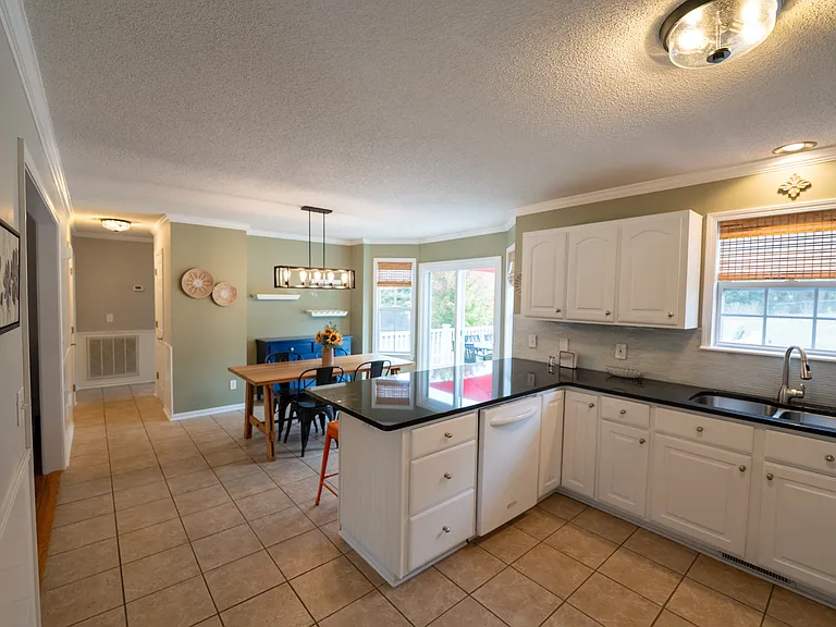 312 Home Place Dr — Photo 8