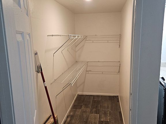 5th image of 2036 W Adams St APT 2