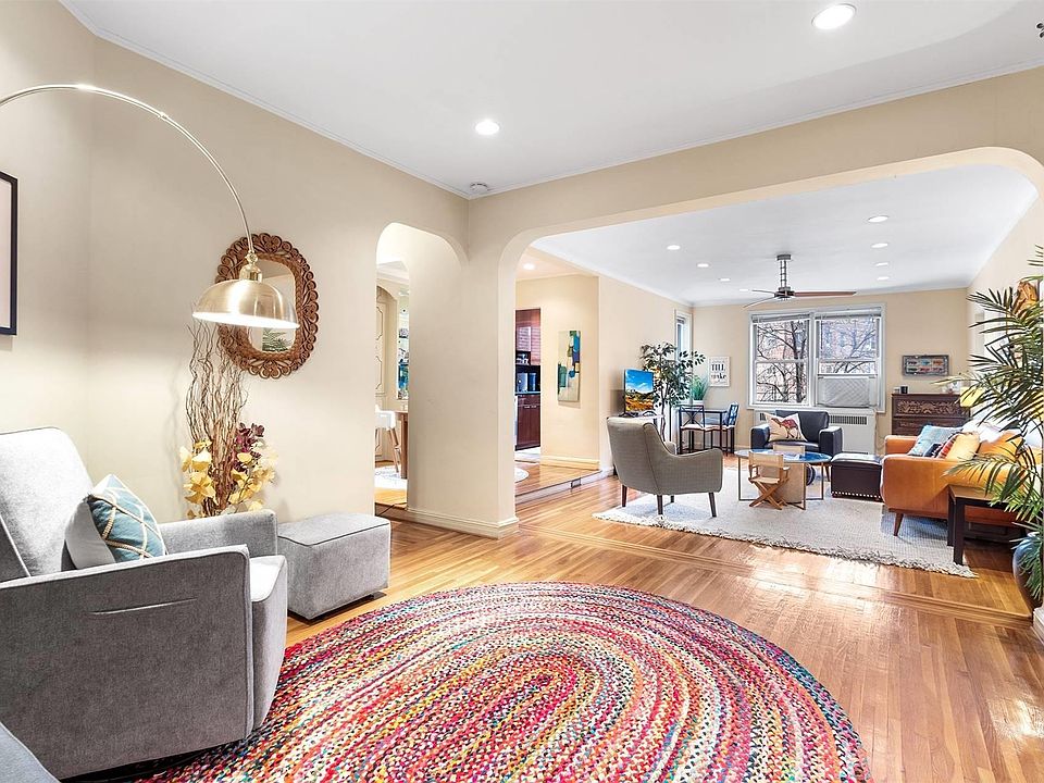 1st image of 106-15 Queens Boulevard #3N
