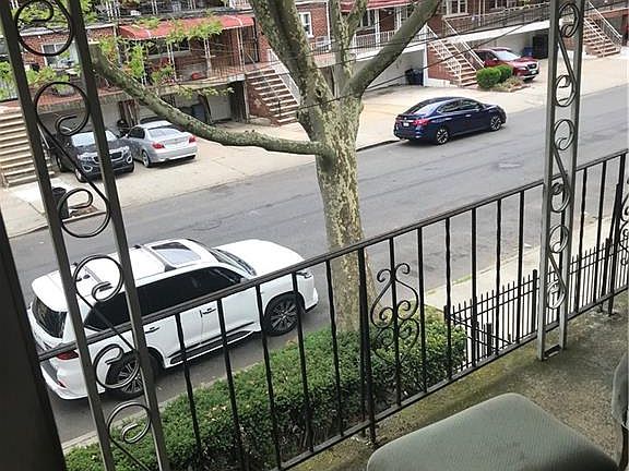 4th image of 1453 E 87th St