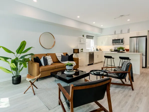 881 Grosvenor Ave #201, Winnipeg, MB R3M 0M5