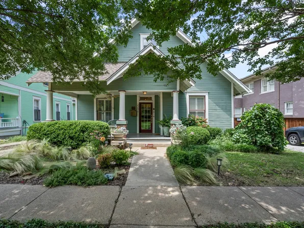 2206 College Ave, Fort Worth, TX 76110