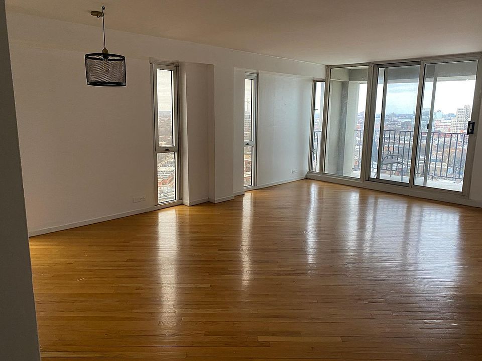 1st image of 1960 N Lincoln Park W APT 1903