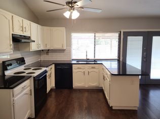 2922 Centennial Dr, Garland, TX 75042