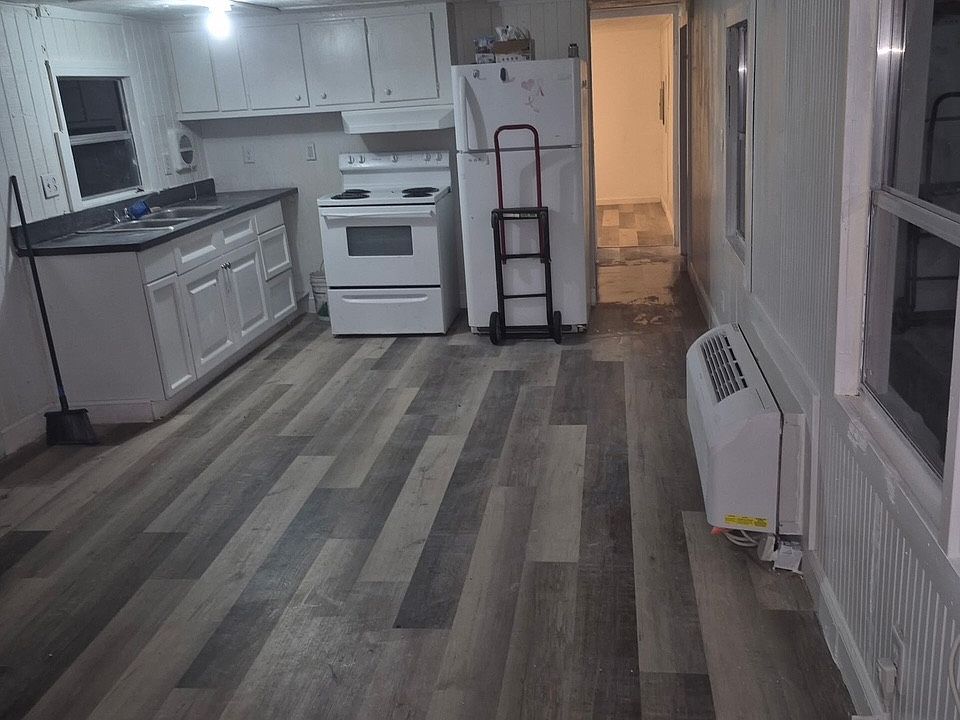 large in wall AC unit