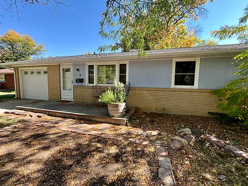 1108 Sherman St Photo 1