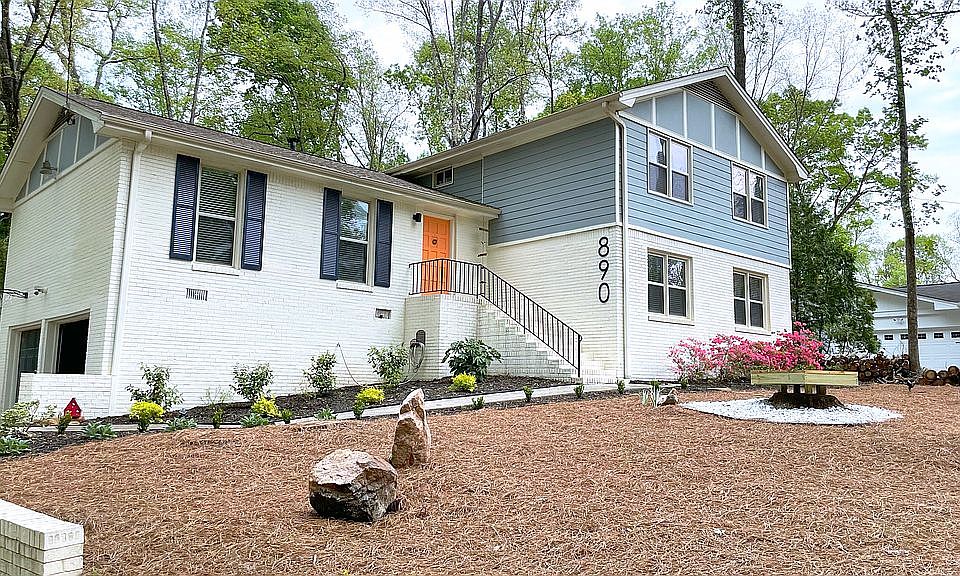 1st image of 890 Valley Creek Dr