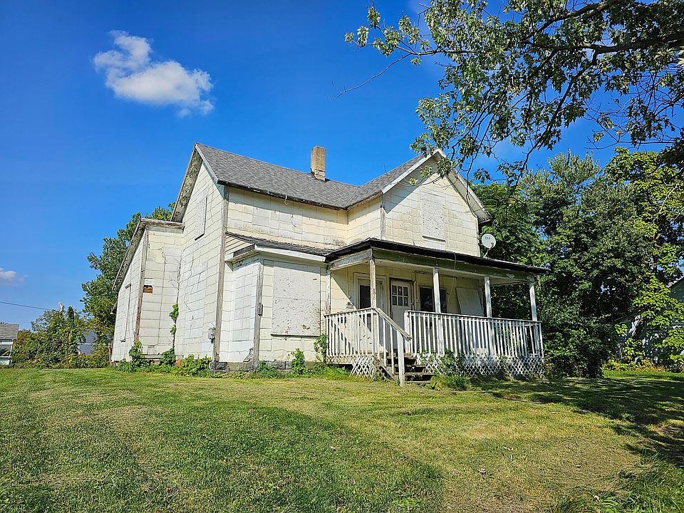 1st image of 156 Buckingham Ave #158