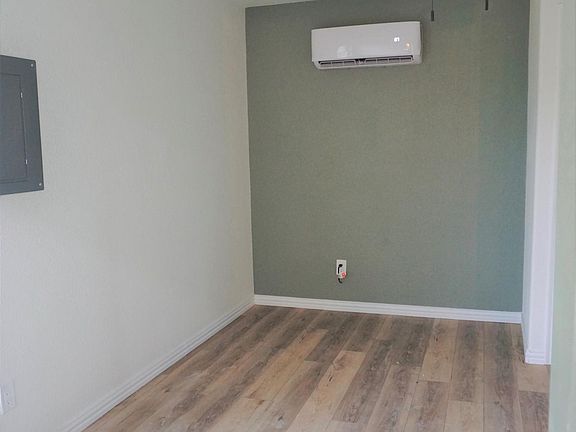 5th image of 205 E Bremond St #A