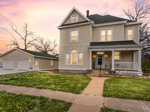 130 S Monroe St, Pittsfield, IL 62363