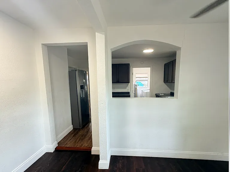 8922 Lynn Ave — Photo 4