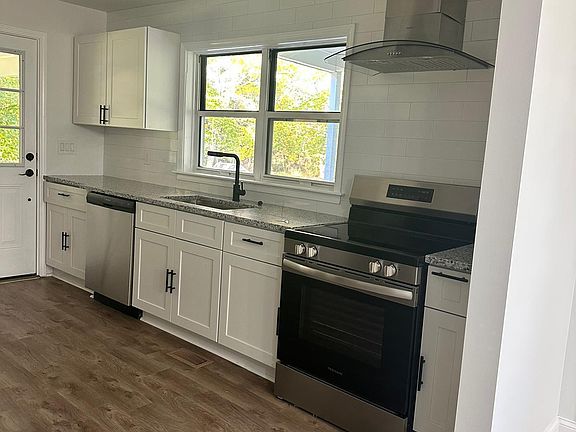 2nd image of 16 Summer Ridge Rd