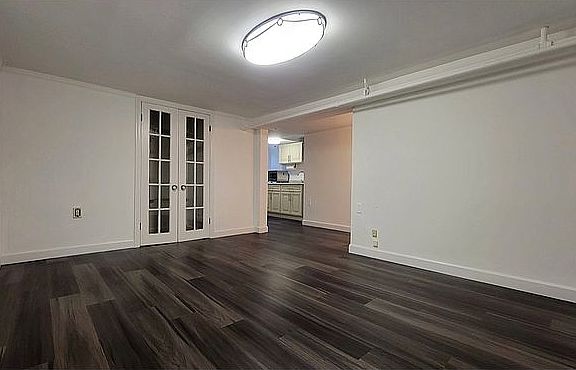 4th image of 22-18 27th St #1