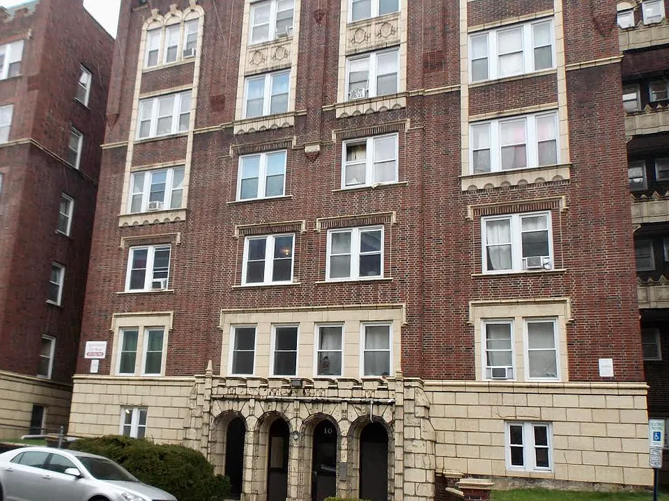 10-38th Street