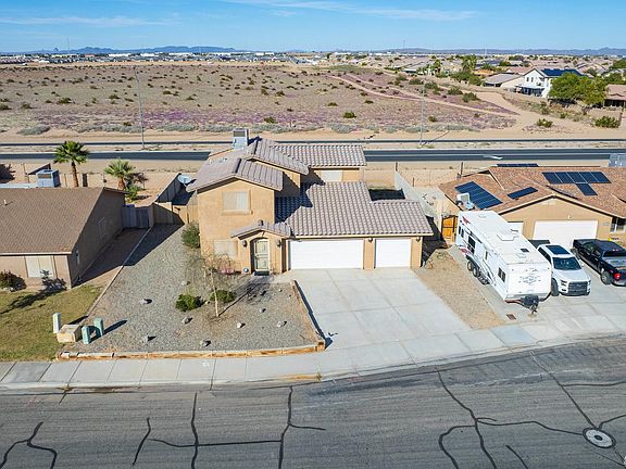 2nd image of 7752 E 40th Pl