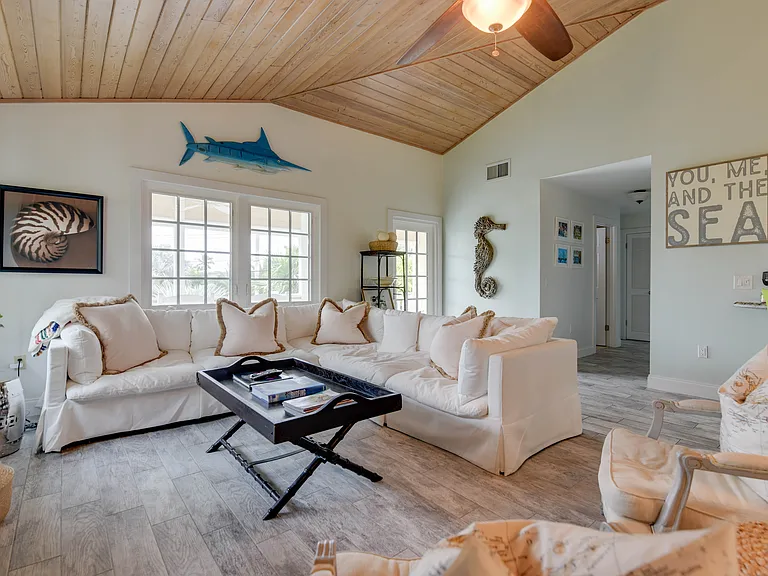 320 W Indies Dr — Photo 18