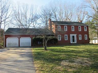 8 Tory Ln, East Greenwich, RI 02818