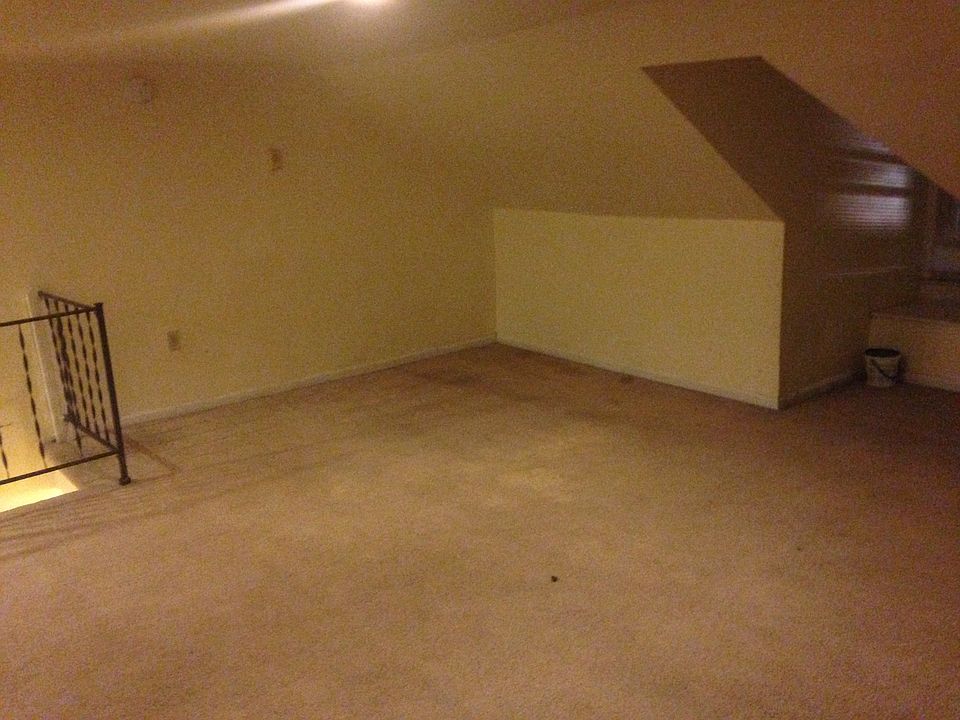 3rd floor bedroom