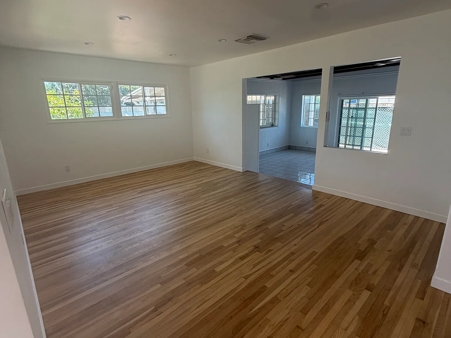 3 bed, 1526 sqft, $4,200 — Photo 4