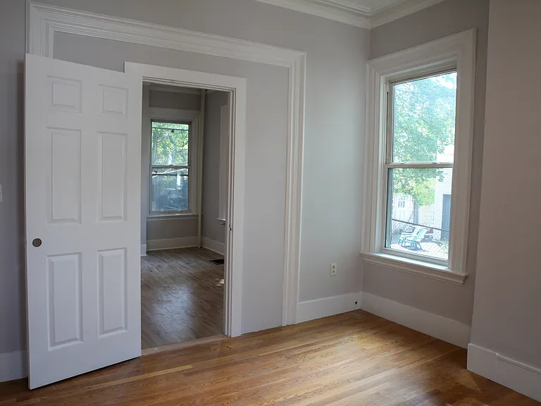 43 Clifford St #1 — Photo 8