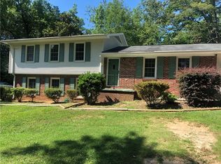100 Scott Dr, Seneca, SC 29678