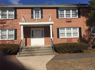 3 Brickyard Rd #13D, Farmington, CT 06032