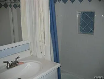 6724 Jumilla Ave — Photo 11
