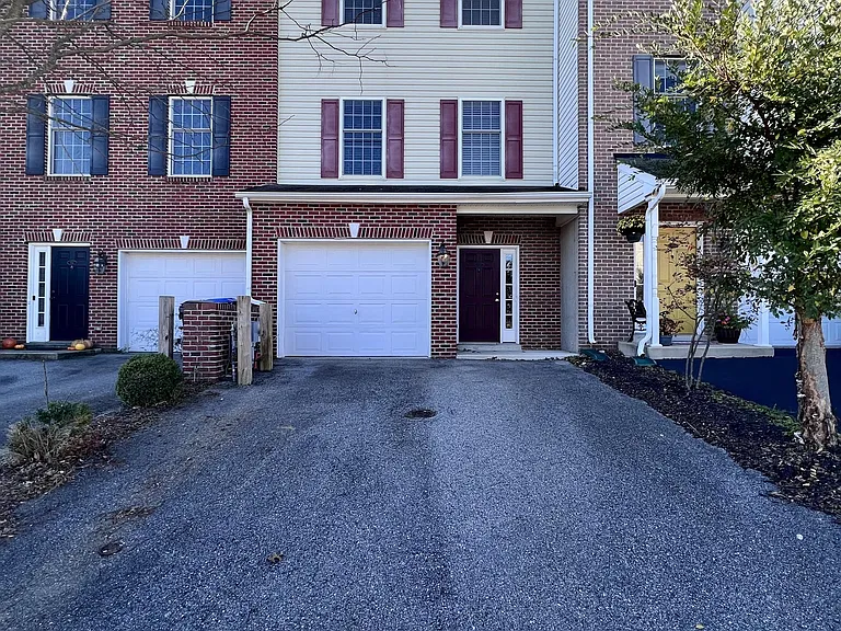 152 Pumpkin Patch Ln — Photo 1