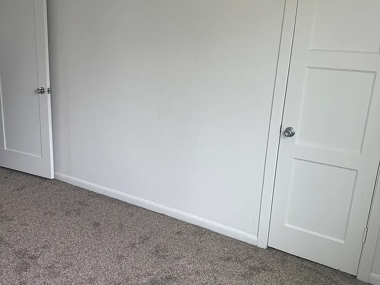 1411 Gunnison Ct — Photo 9