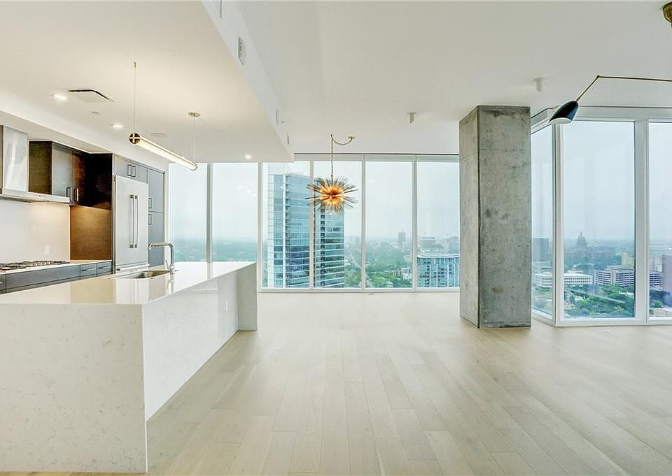 1st image of 301 West Ave #3103