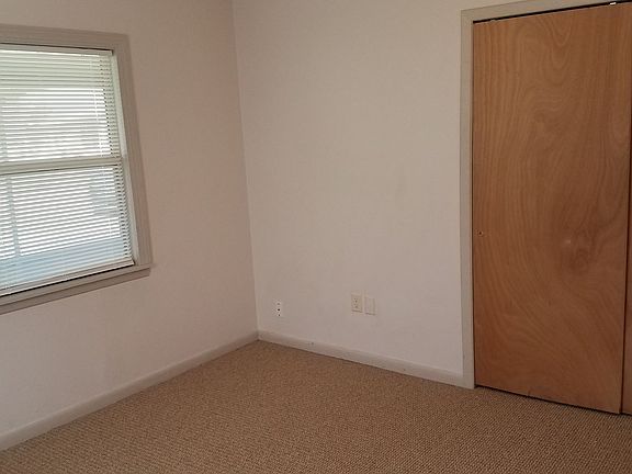 3rd image of 20860 W Pennsylvania Ave