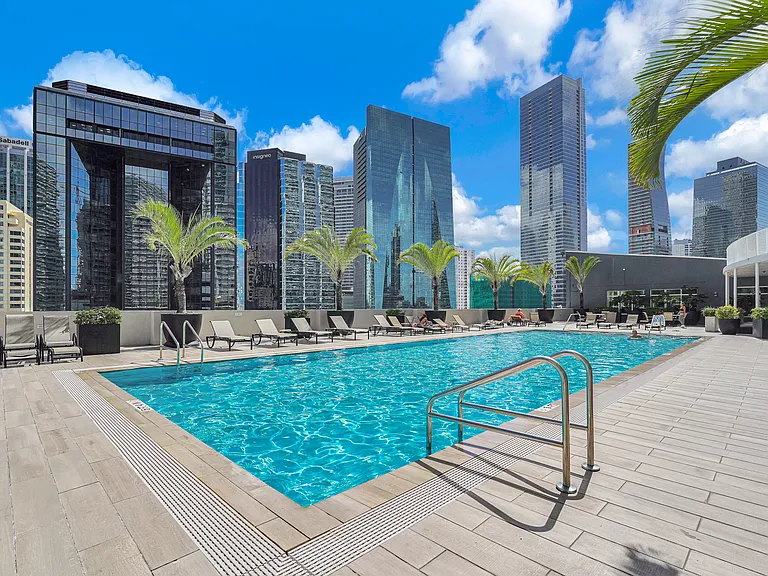 1250 S Miami Ave #812 — Photo 3