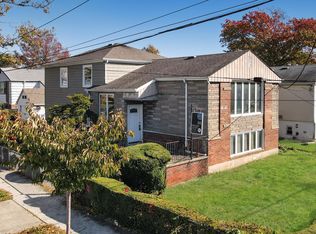 1261 E 105th St, Brooklyn, NY 11236
