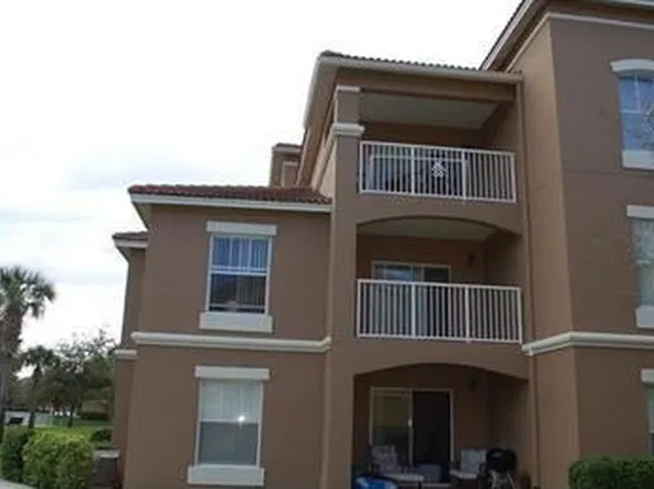5060 Fairways Cir APT 202, Vero Beach, FL 32967