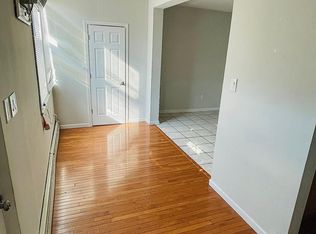 25 W 29th St, Bayonne, NJ 07002