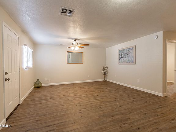 2nd image of 613 W MCMURRAY Boulevard