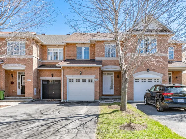 915 Schooner Cres, Ottawa, ON K1V 1Y3