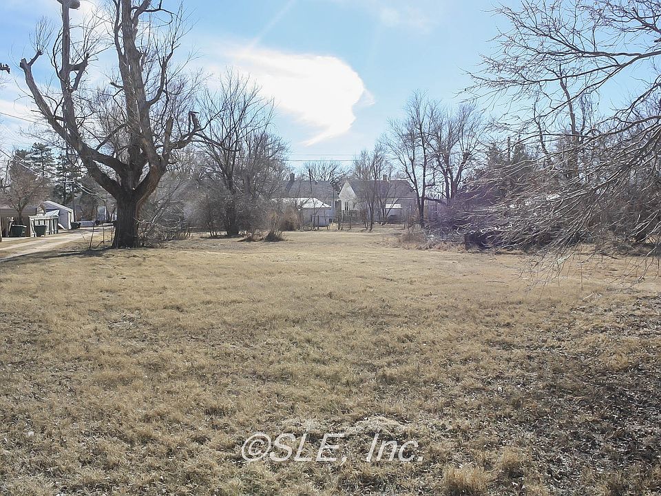 Myrtle St. looking south