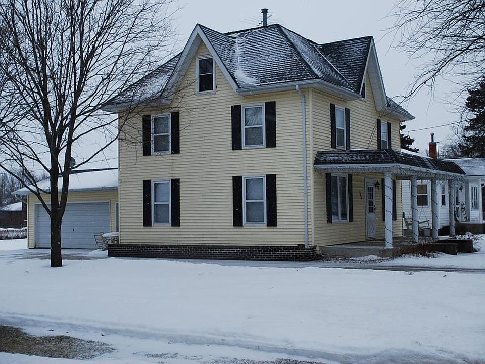 1st image of 106 1st Ave E
