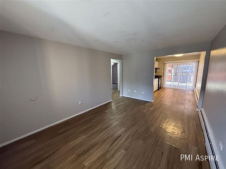 1st image of 4260 W 70th Pl APT 1