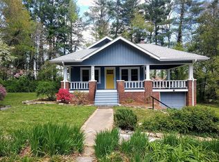 1704 Clairmont Dr, Hendersonville, NC 28791