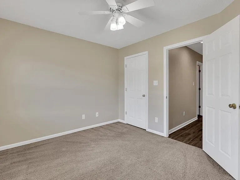 816 Commons Dr N — Photo 22