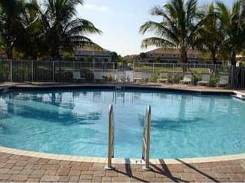 3rd image of 2863 SW 82nd Ave