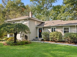 34 Tree Ln, Stamford, CT 06907
