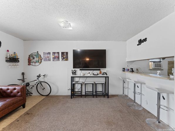 san-antonio-texas-169089021 picture