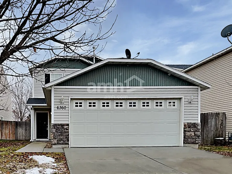 6360 S White Cliff Ave — Photo 1