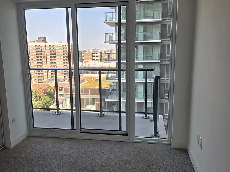 4010 Eglinton Ave W #1104 — Photo 9